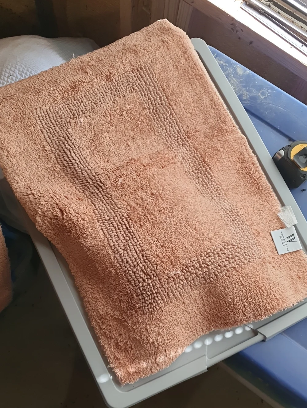 Wamsutta Peach-Orange Plush Bath Mat